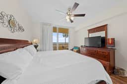 Beach Club 208C - Image 5