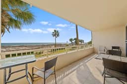 Beach Club 208C - Image 2