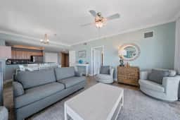 Crystal Shores West 108 - Image 4