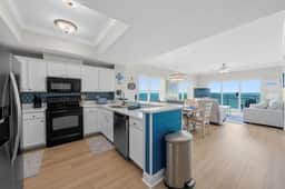 Crystal Shores West 501 - Image 3