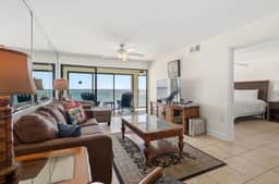 Edgewater 71 - Image 3