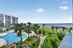 Gulf Shores Surf & Racquet 304C - Image 2