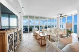 Lagoon Tower 902 - Image 3