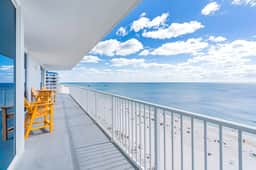 Lighthouse 1118 - Image 2