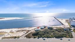 Point House II - Image 3