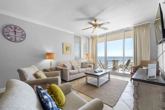 Beach Club 1702A - Image 3