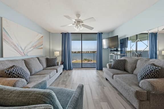 Compass Point 205 - Image 2