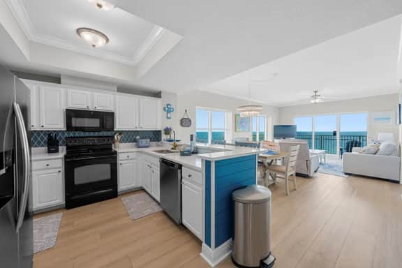 Crystal Shores West 501 - Image 3