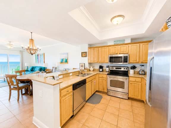 Crystal Shores West 905 - Image 3