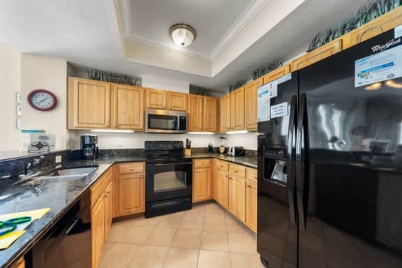 Crystal Tower 1309 - Image 4