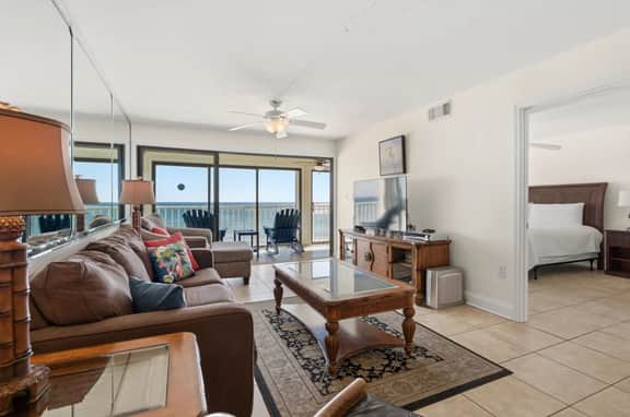 Edgewater 71 - Image 3