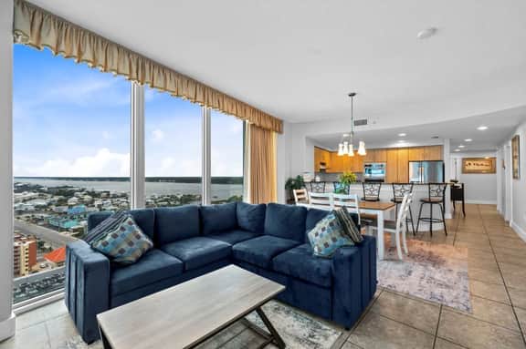Island Tower 2203 - Image 4