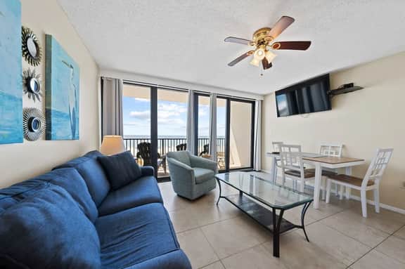 Island Winds West 376 - Image 2