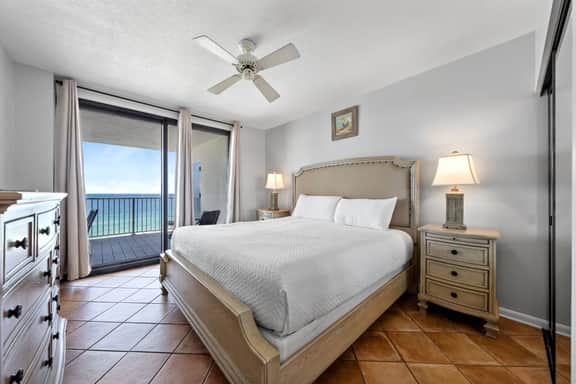 Pelican Pointe 803 - Image 4