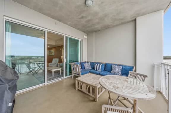 Wharf 615 - Image 2