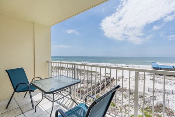 Boardwalk 386 - Image 1