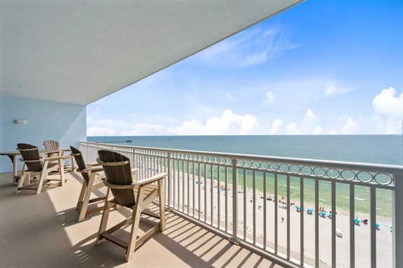 Colonnades 1202 - Image 1
